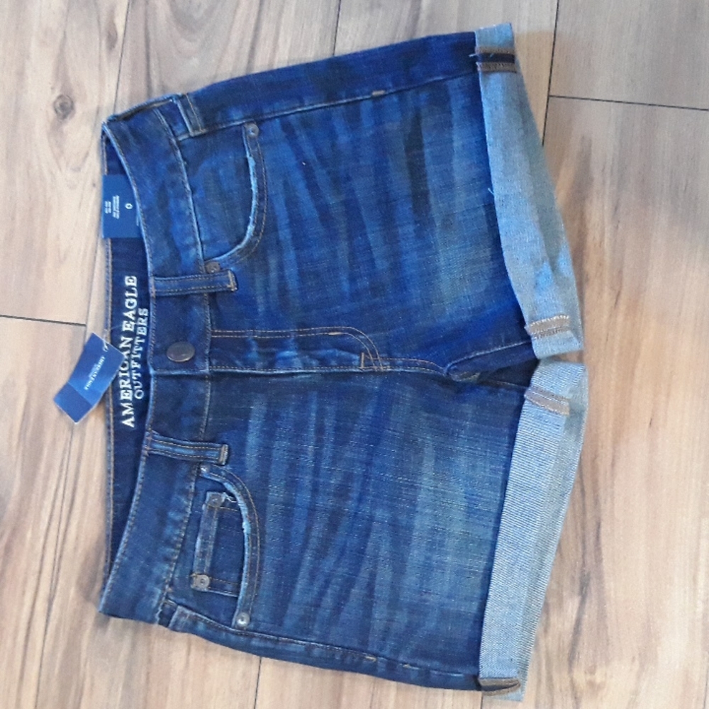 AEO Boy midi shorts